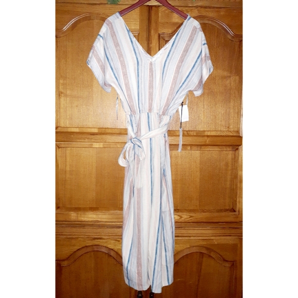 June & Hudson | Short Sleeve Stripe Print Jumpsuit - Picture 2 of 10